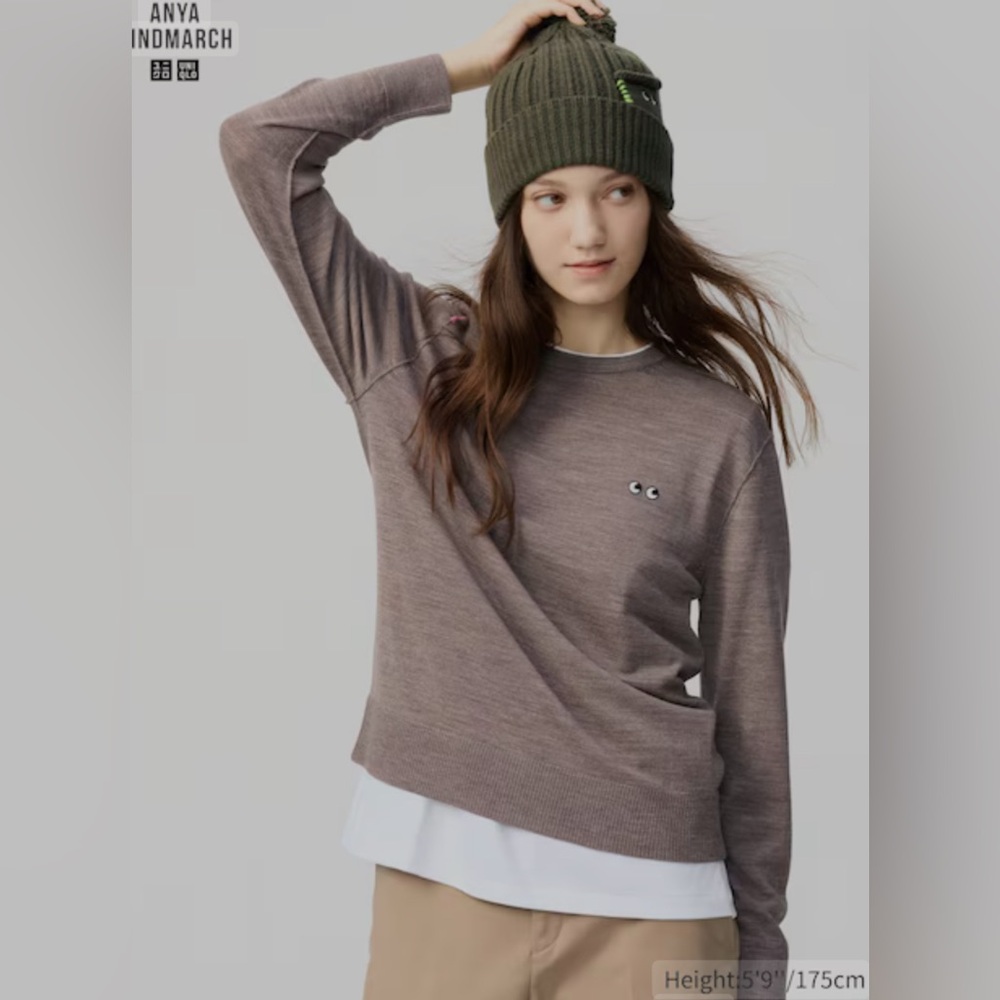 Ana Hindermarch Uniqlo Sweater